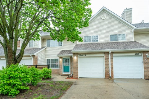 Condo For Sale - 1020 68th Street #3<br/> Dallas County, West Des Moines, IA 50266