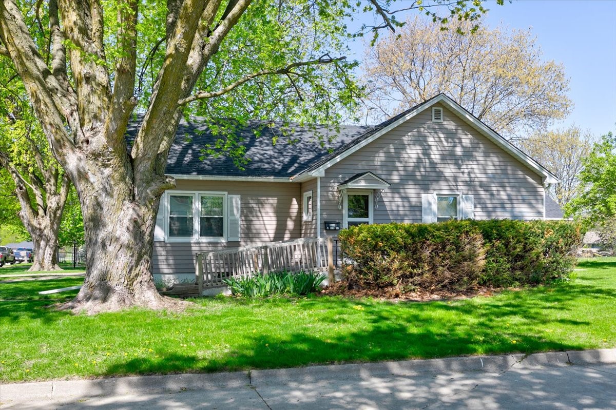 1303 W 2nd Street, Boone, Iowa image 4