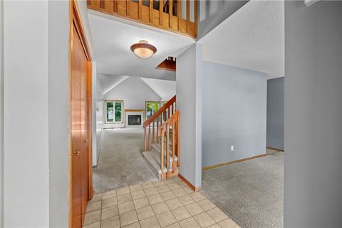 Single Family Residence in Urbandale IA 8210 Northview Drive 3.jpg