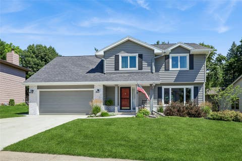 Homes For Sale - 9617 Tanglewood Drive<br/> Polk County, Urbandale, IA 50322