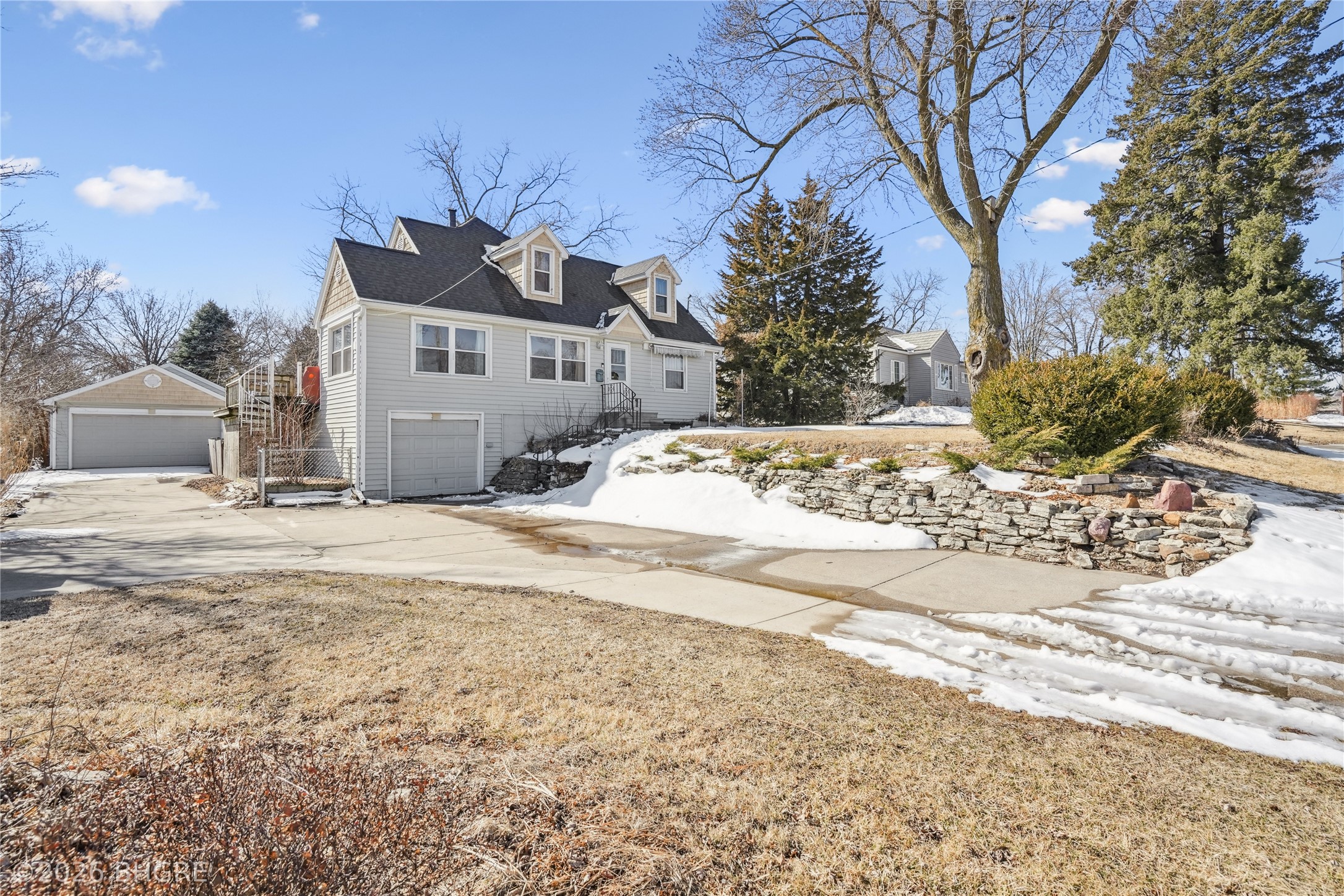 2008 Southlawn Drive