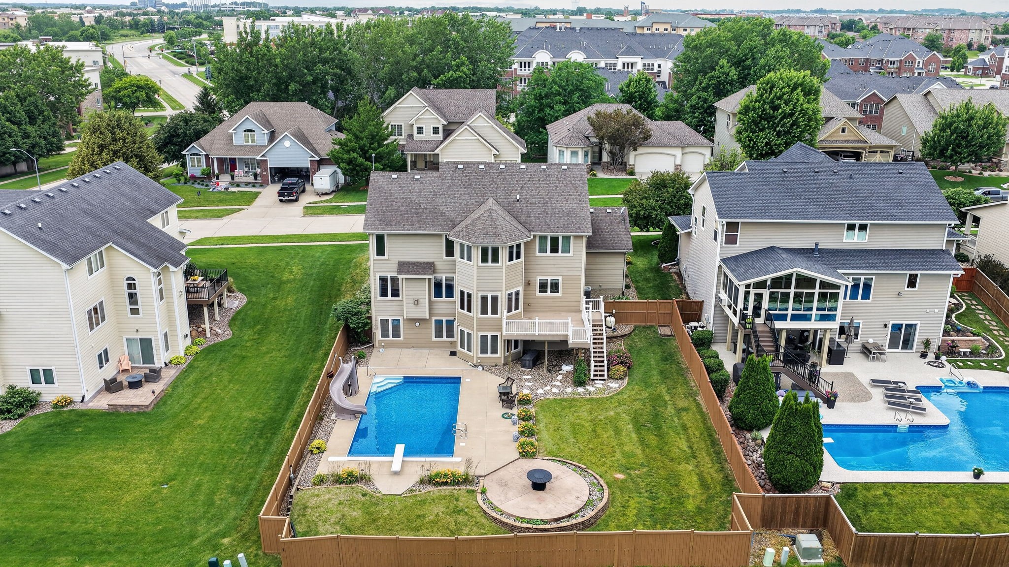 Photo 1 of 35 — 274 S 62nd Street, West Des Moines, IA 50266