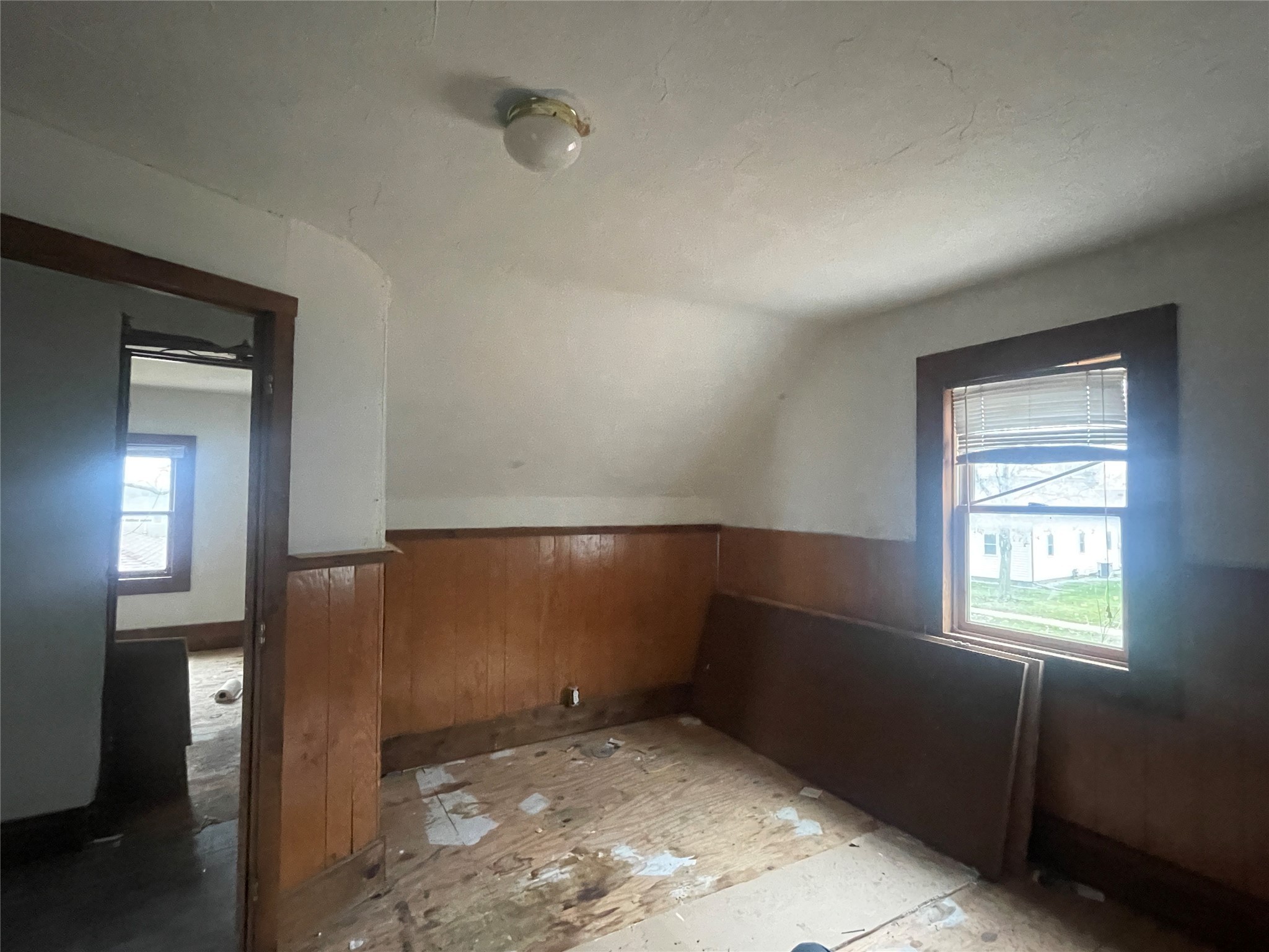 322 North G Street, Oskaloosa, Iowa image 3