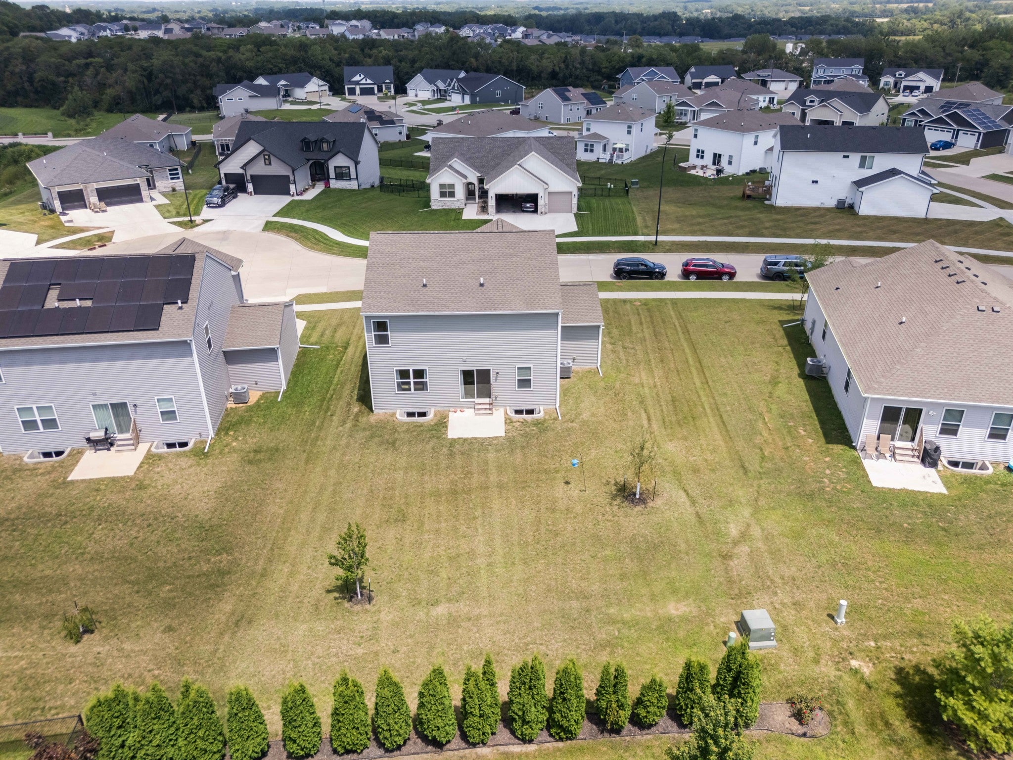 605 Ellis Circle