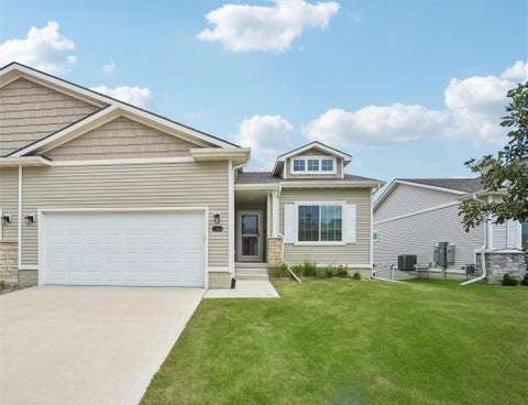 Condo For Sale - 1264 S Maycomb Drive<br/> West Des Moines, IA 50266