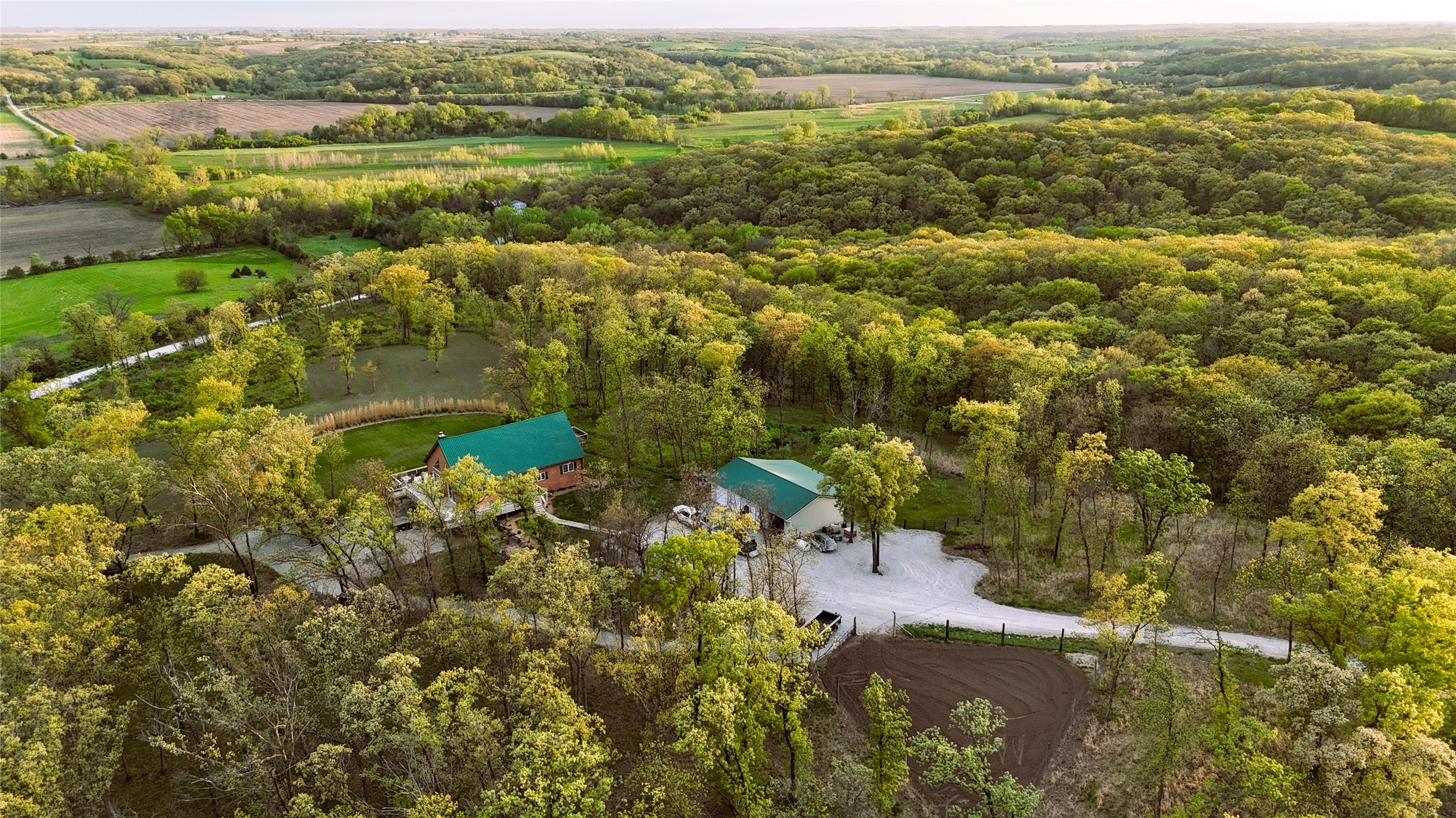 2732 Settlers Trail, Saint Charles, Iowa image 1