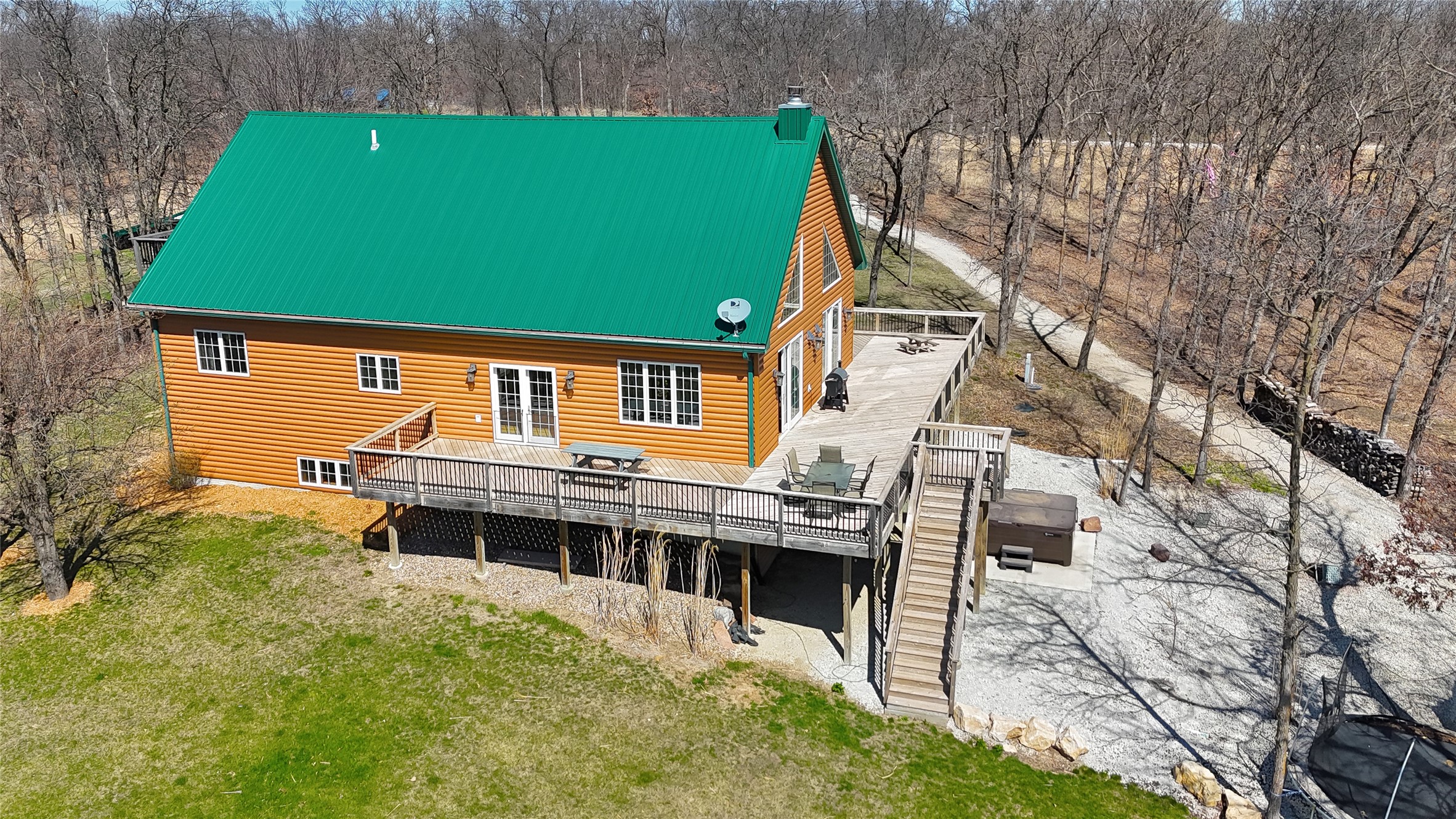 2732 Setters Trail, Saint Charles, Iowa image 21