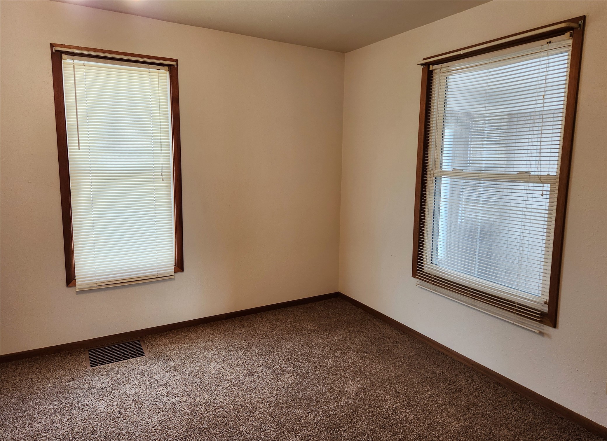 118 E Madison Street