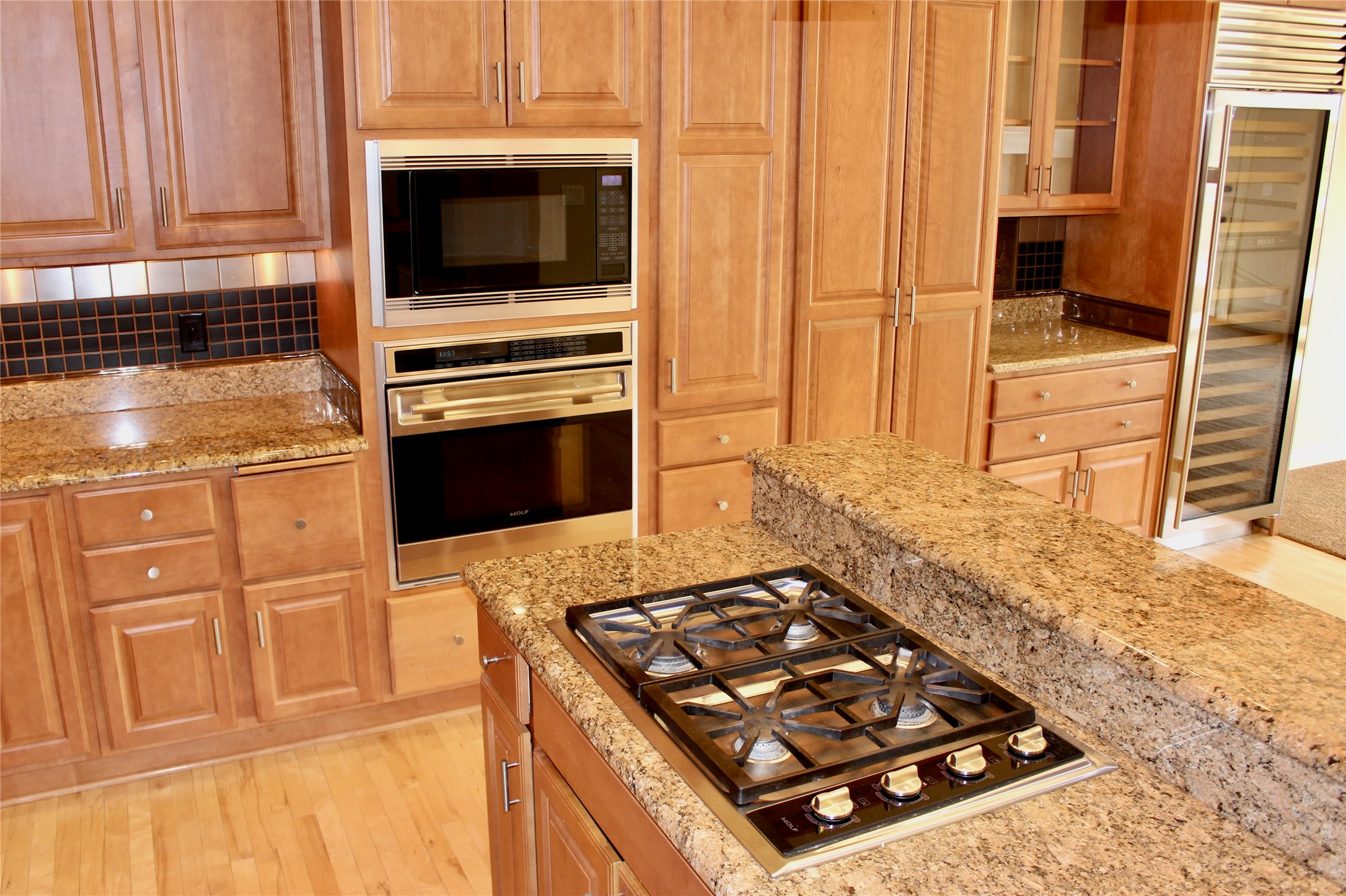 858 Burr Oaks Drive, West Des Moines, Iowa image 6