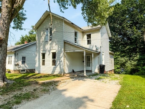 Homes For Sale - 616 Lamborn Street<br/> Wapello County, Ottumwa, IA 52501