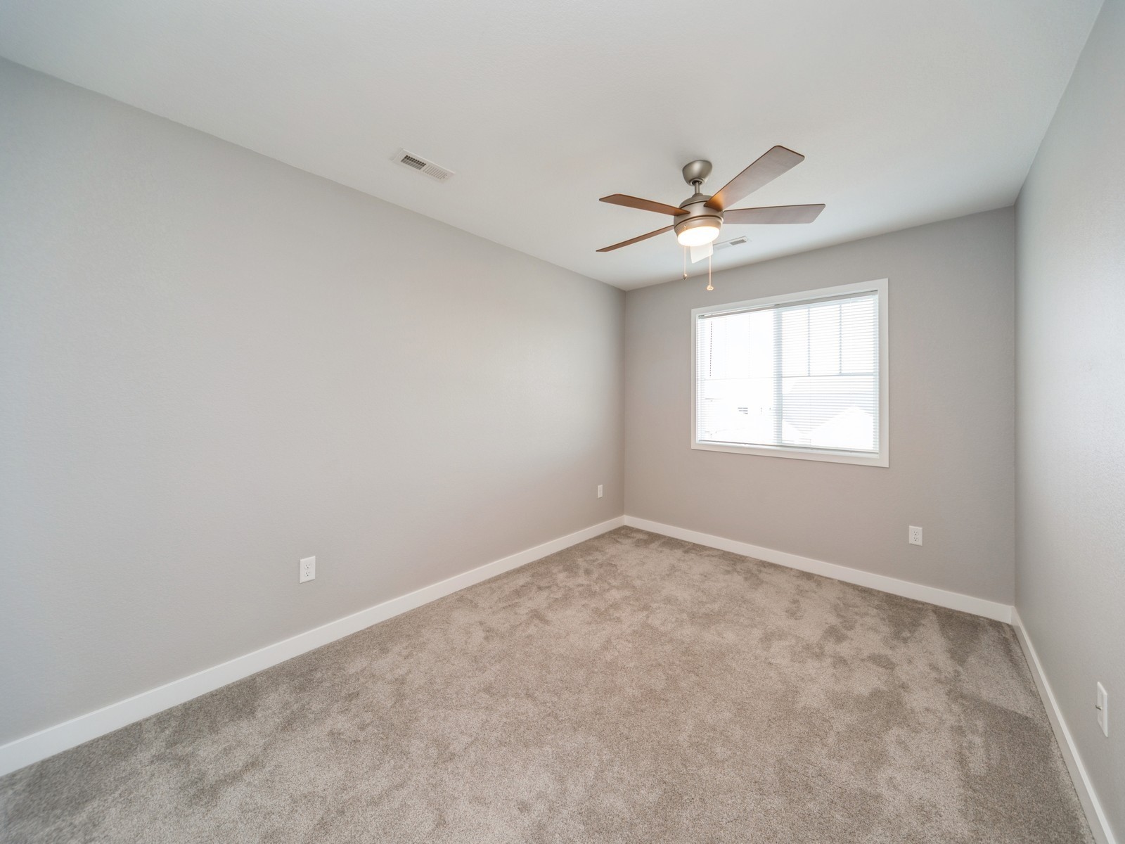 1815 NE Heritage Drive, Grimes, Iowa image 24