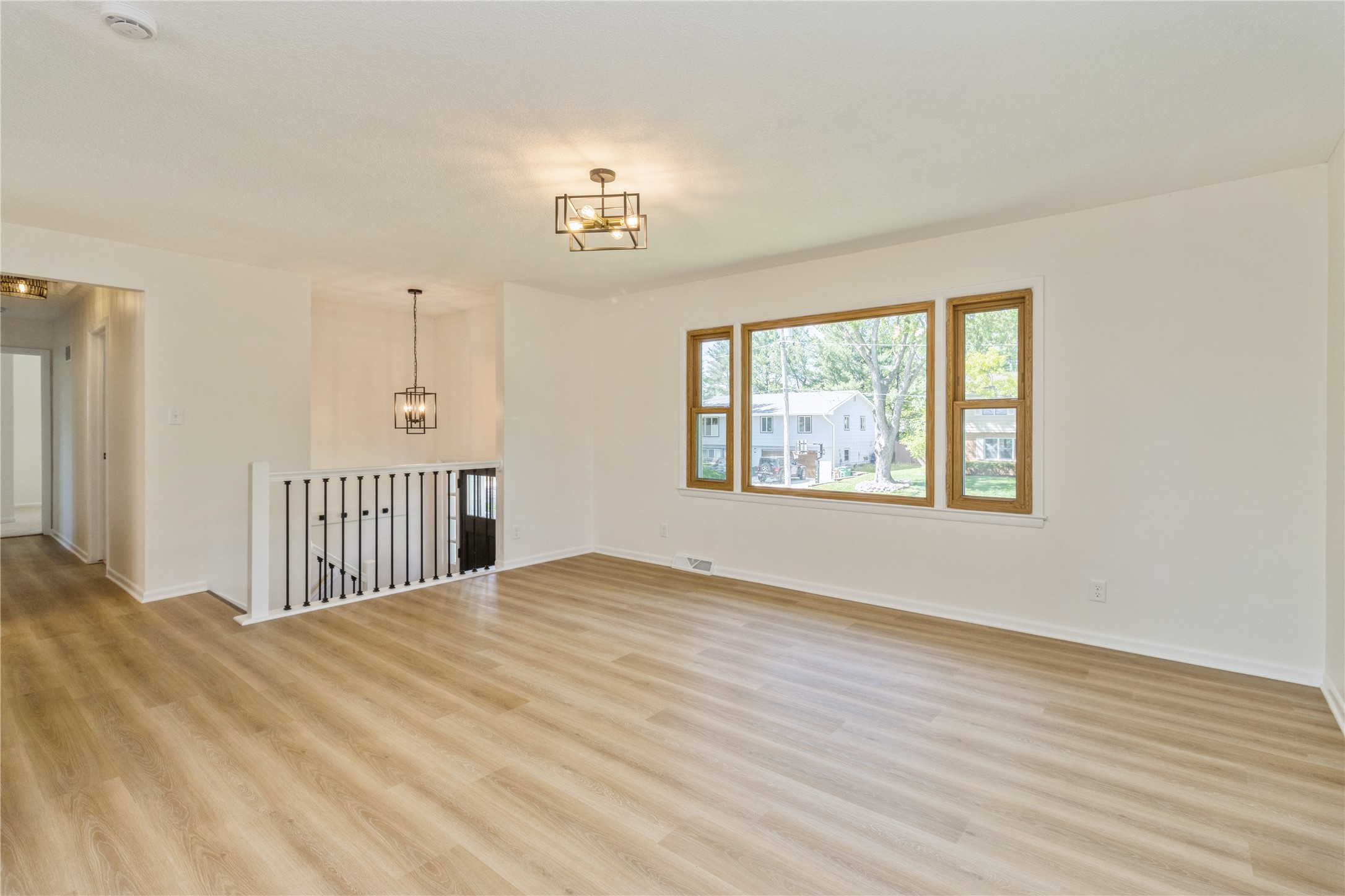 3308 Sylvania Drive, West Des Moines, Iowa image 12