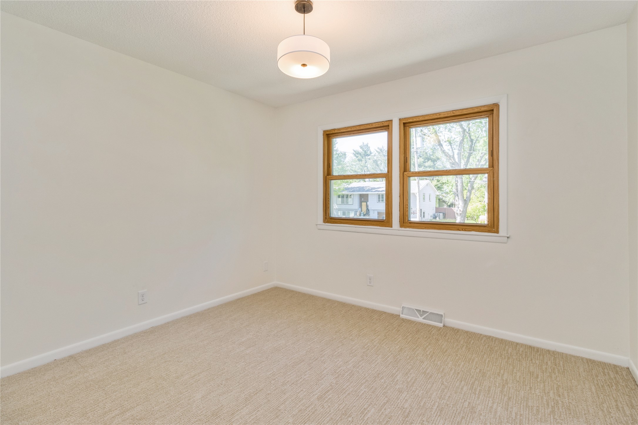 3308 Sylvania Drive, West Des Moines, Iowa image 23