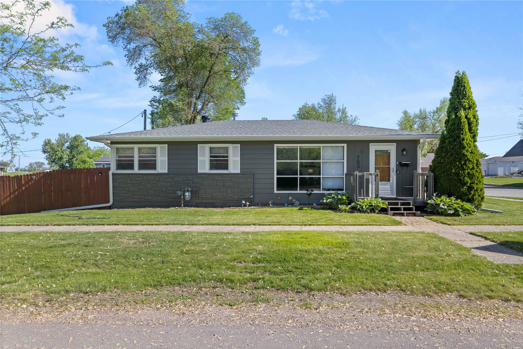 703 W 2nd Street, Madrid, Iowa image 1