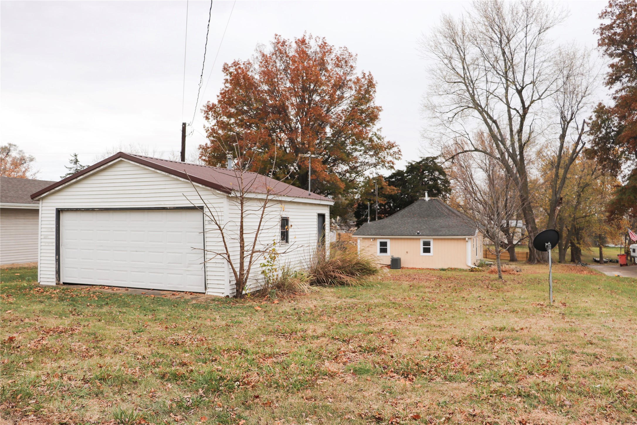 1521 Armory Avenue, Chariton, Iowa image 18