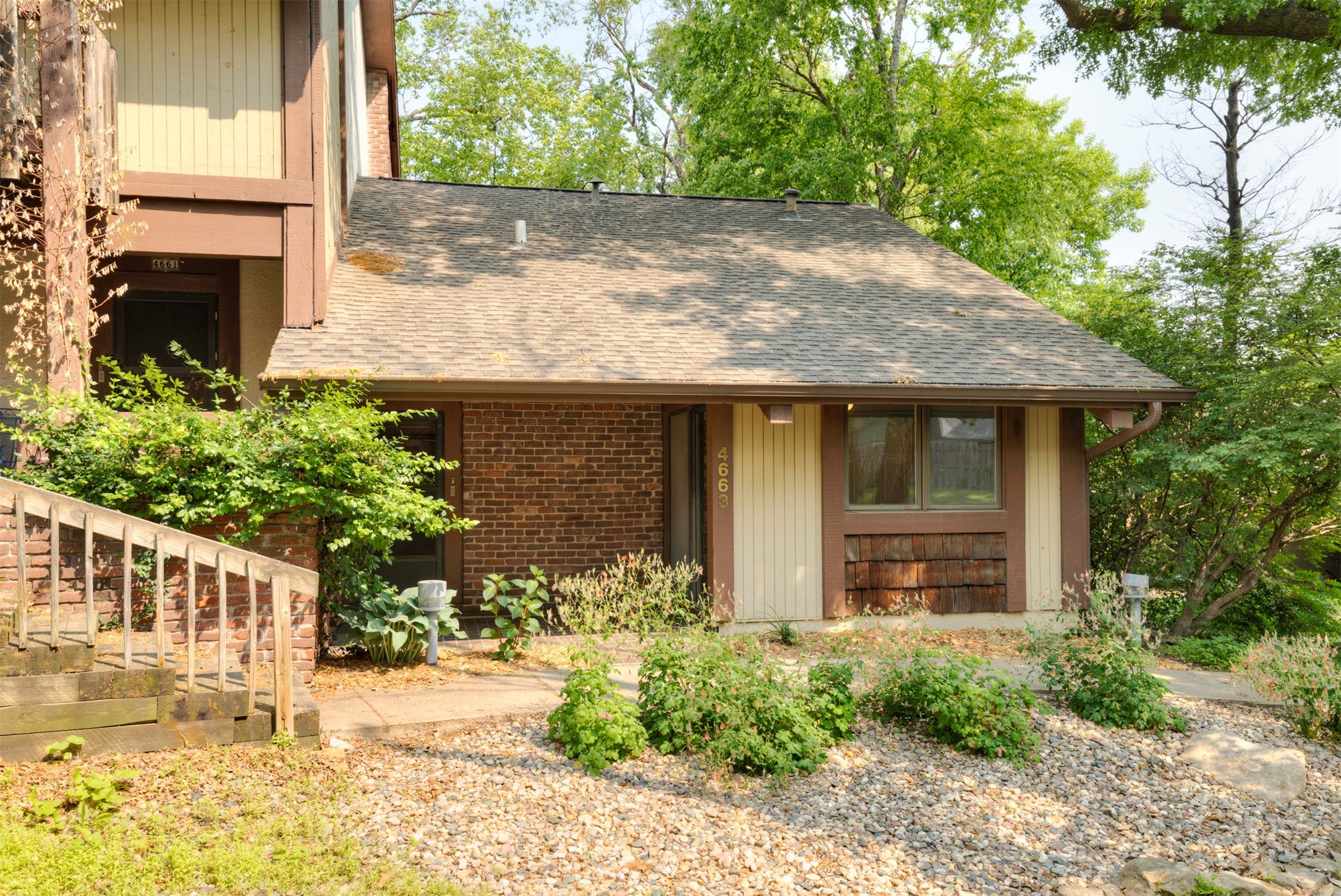 4663 Lockner Drive #12, Urbandale, Iowa image 1