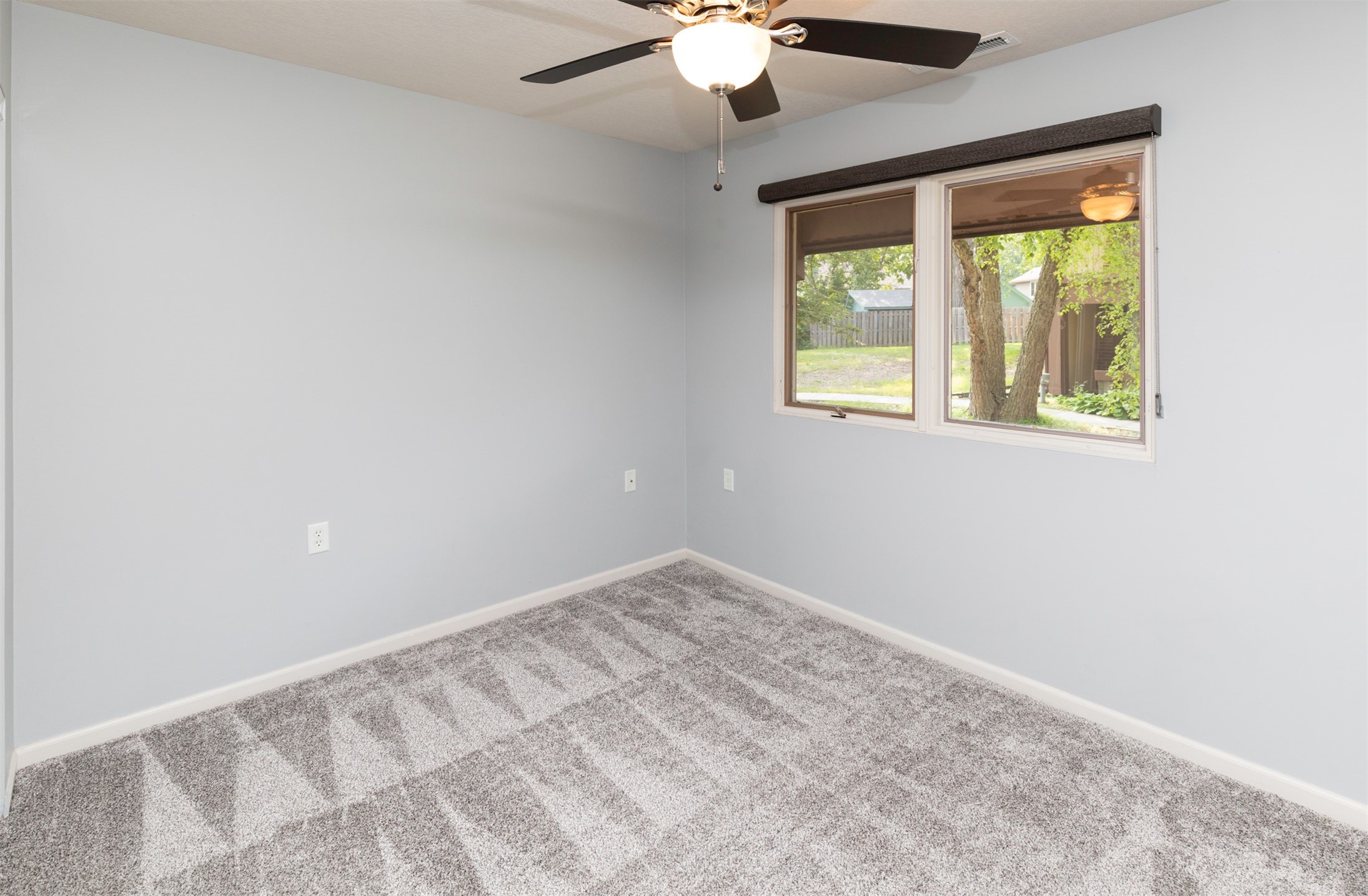 4663 Lockner Drive #12, Urbandale, Iowa image 3