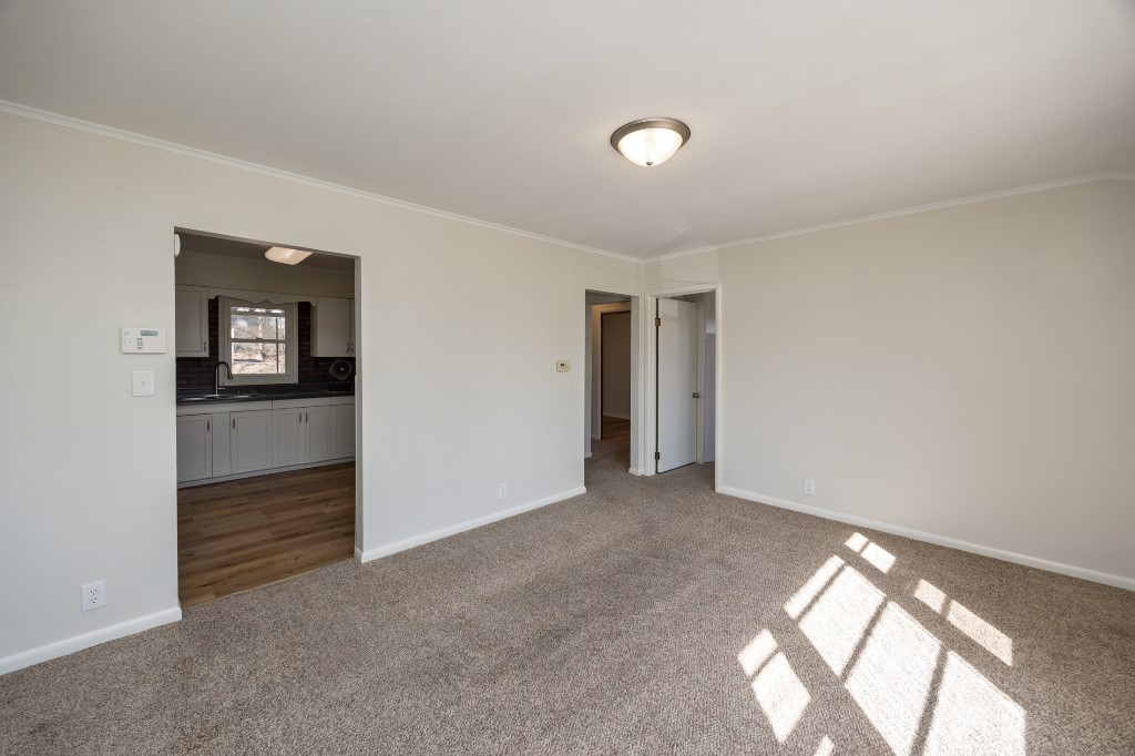 4290 NW 11th Court, Des Moines, Iowa image 5