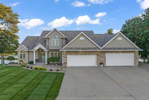 Homes For Sale - 7845 NE 110th Avenue<br/> Bondurant, IA 50035