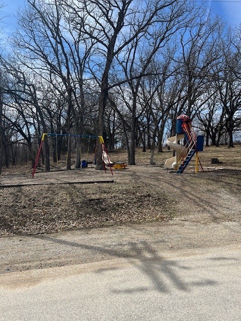 8111 Oak Ridge Drive, Dexter, Iowa image 19