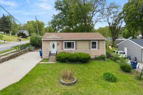 Homes For Sale - 439 E Porter Avenue<br/> Des Moines, IA 50315