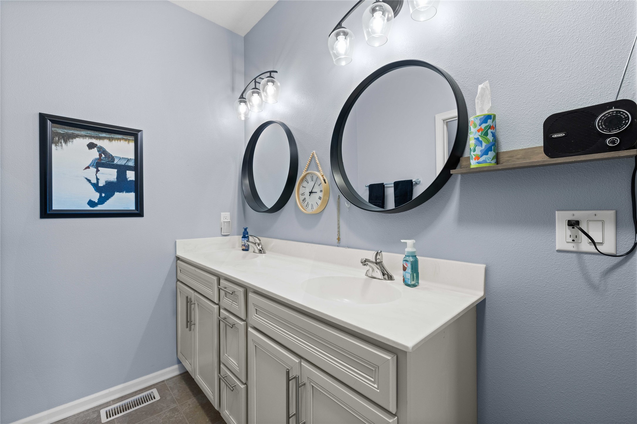 8943 Linden Drive, West Des Moines, Iowa image 28
