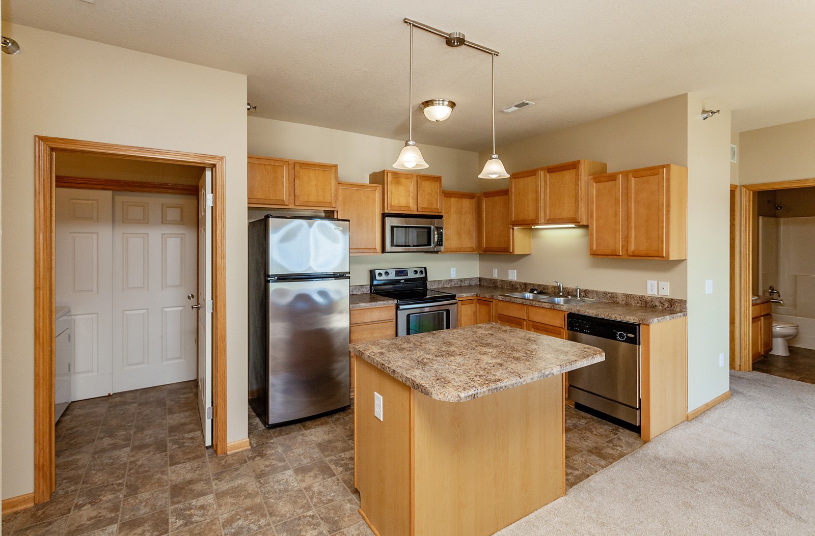 1805 SW White Birch Circle #16, Ankeny, Iowa image 11