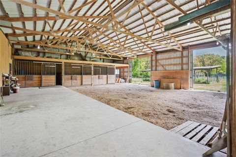 001 365th Street Earlham IA 50072