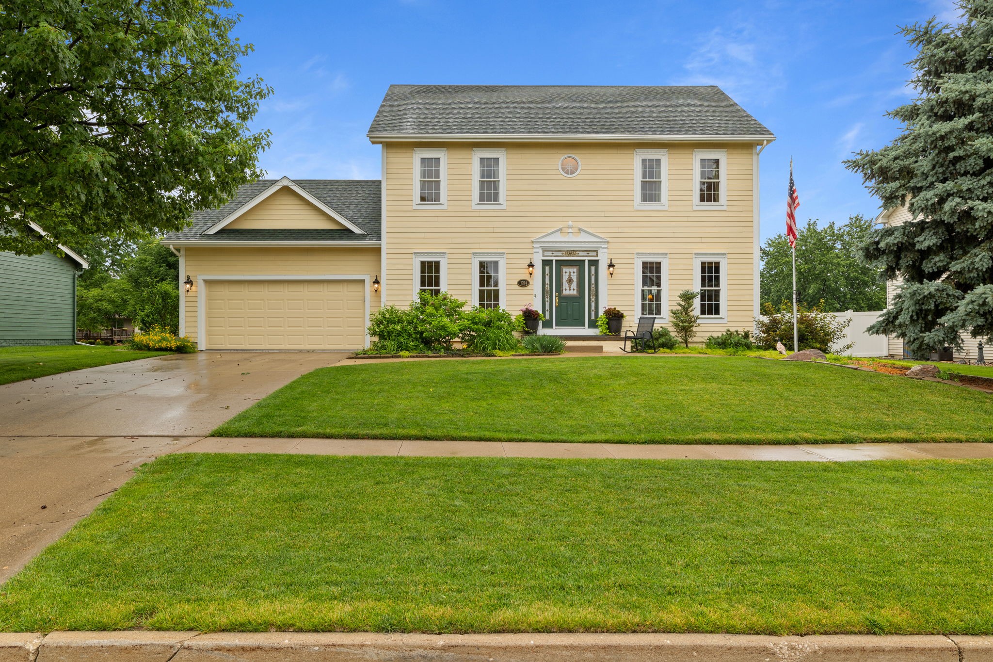 1214 Sandalwood Court SW