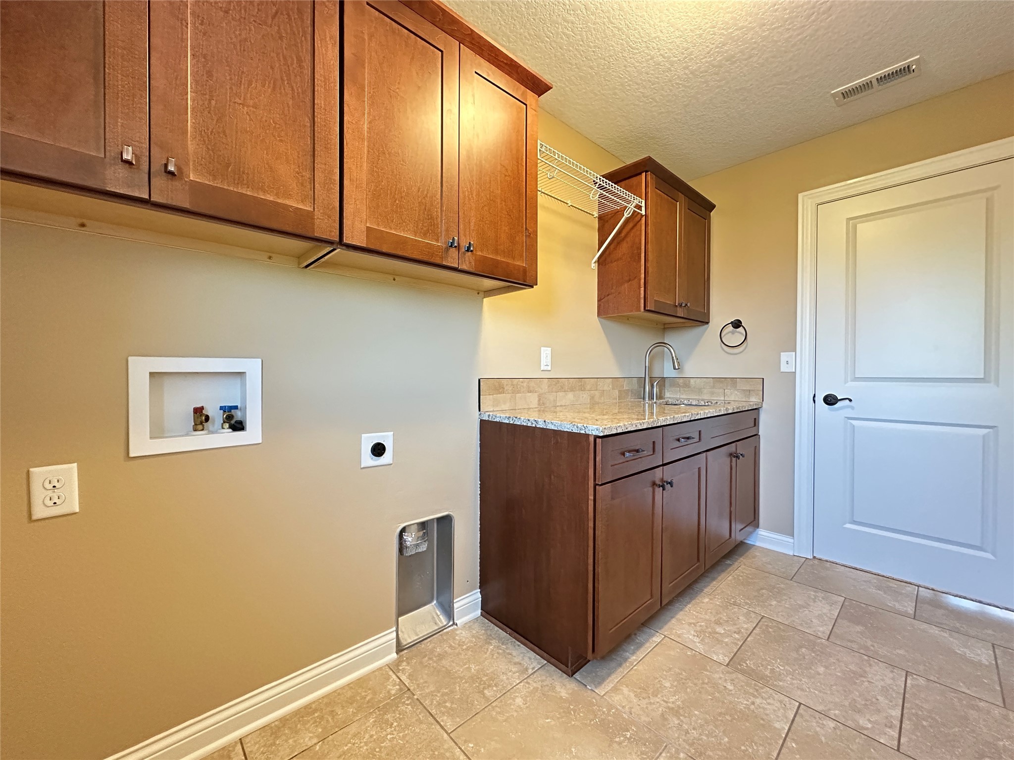 909 NE Williamsburg Court, Ankeny, Iowa image 23