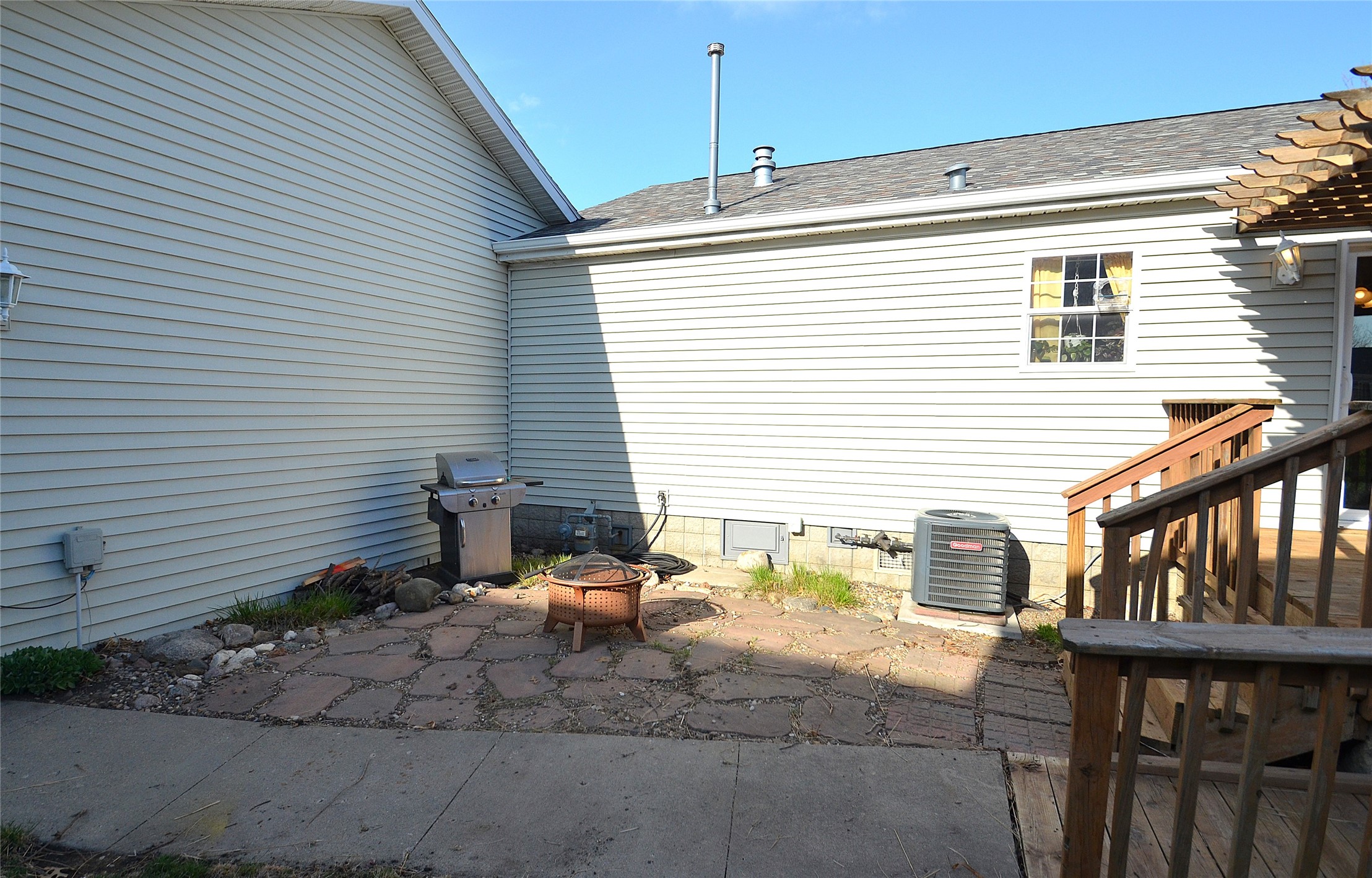 811 33rd Street, Bondurant, Iowa image 24