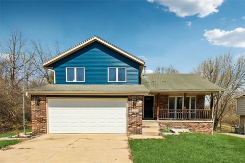1906 W Euclid Avenue Indianola IA 50125