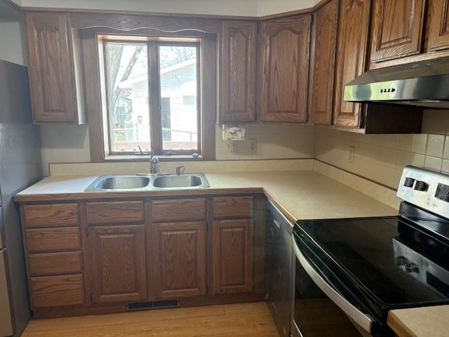1604 Elder Drive, Marshalltown, Iowa image 6