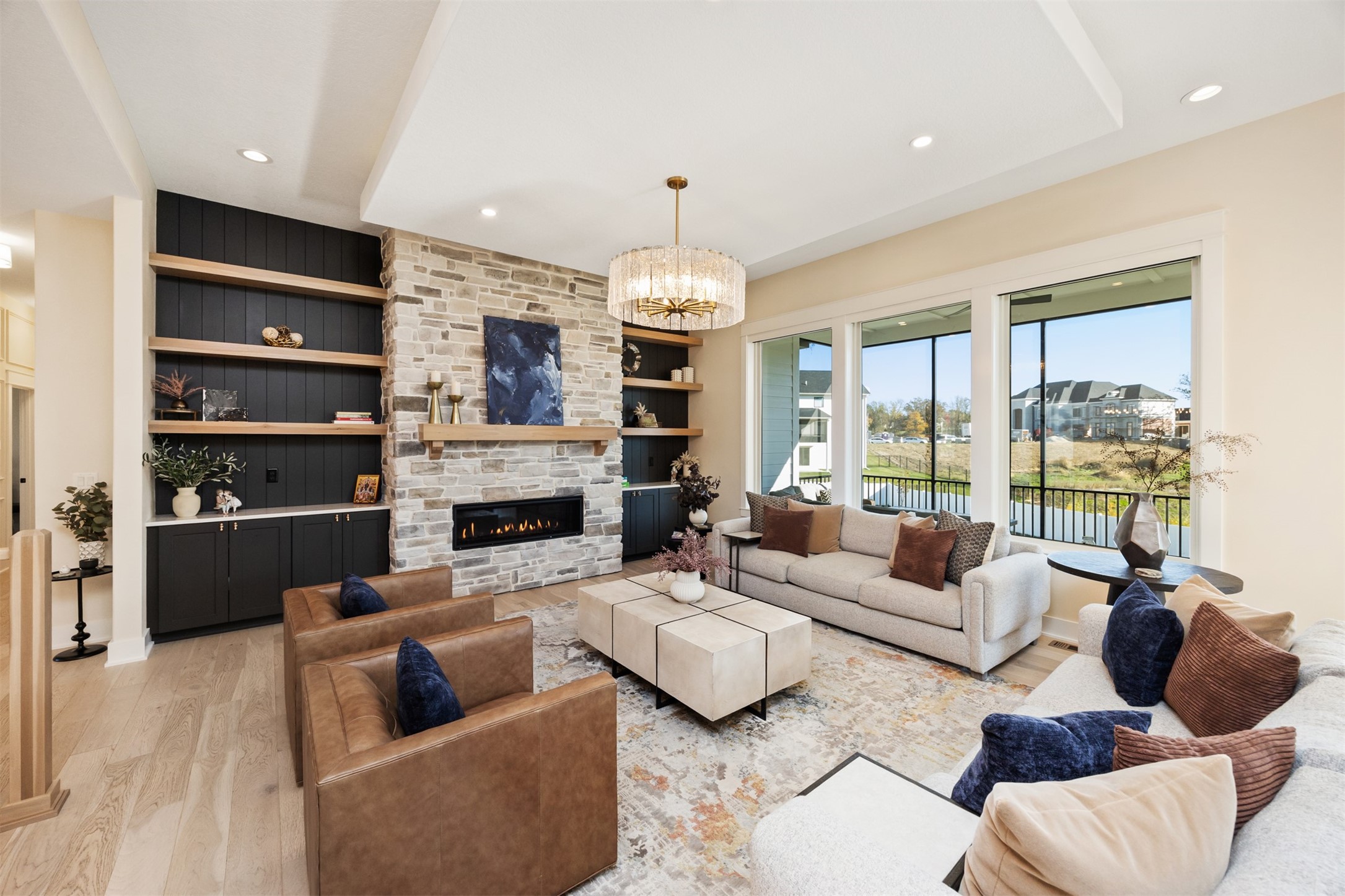 785 Canterbury Circle