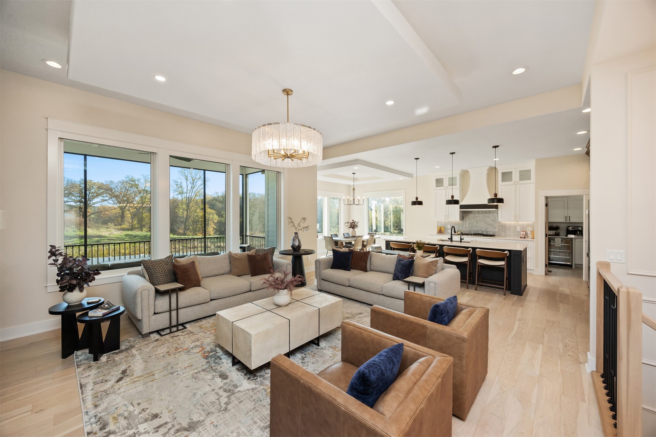 785 Canterbury Circle