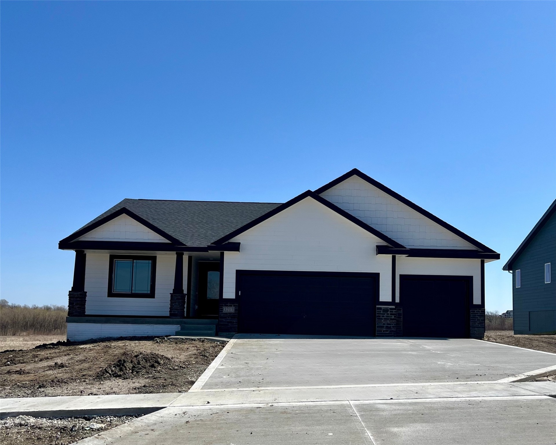 3217 NW Brookside Drive, Grimes, Iowa image 1
