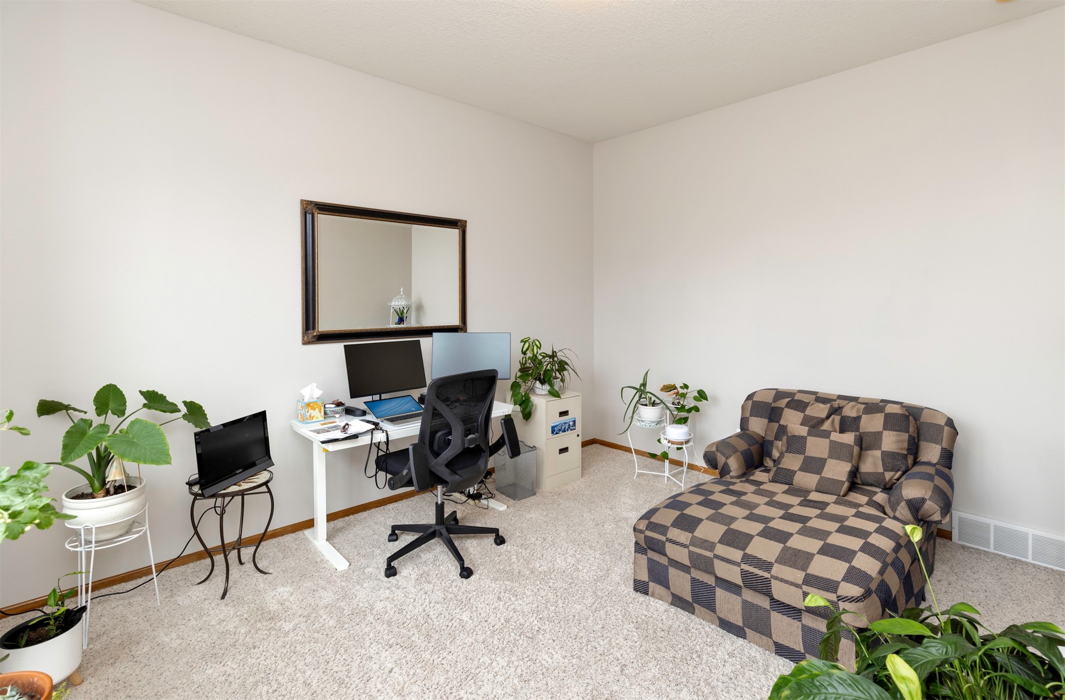 5031 Oak Creek Drive