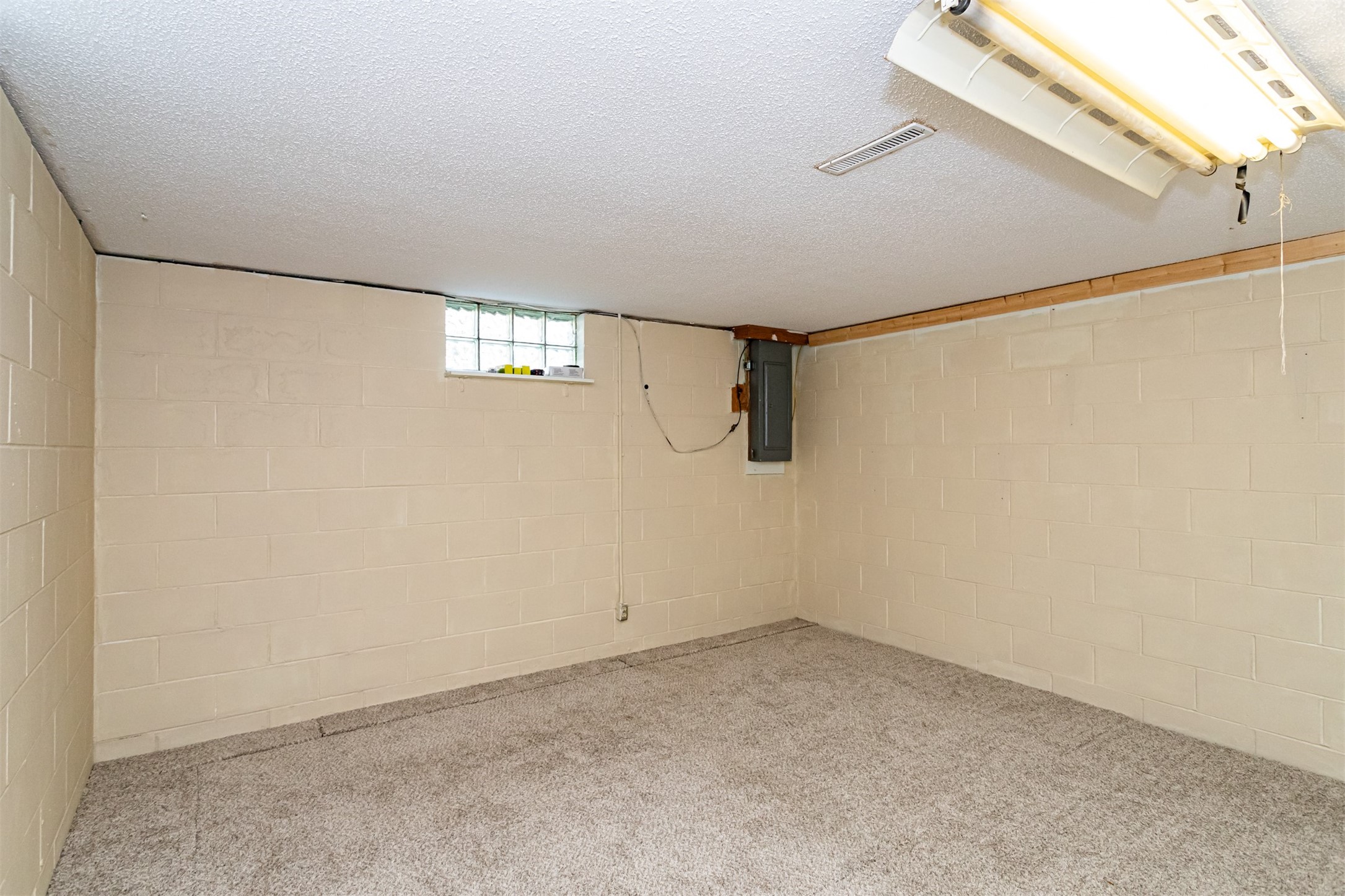 302 E Sycamore Street, Ogden, Iowa image 25