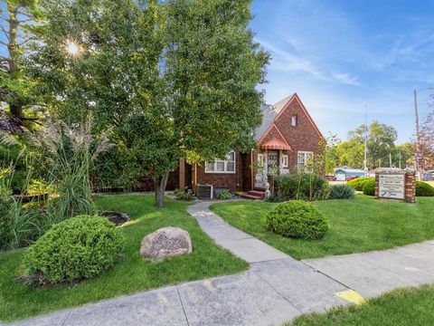 324 1st Street West Des Moines IA 50265