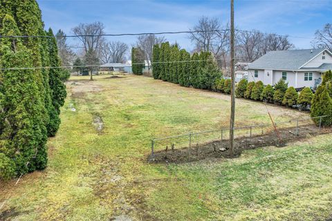 Vacant Land For Sale - 2700 NE 53rd Court<br/> Des Moines, IA 50317