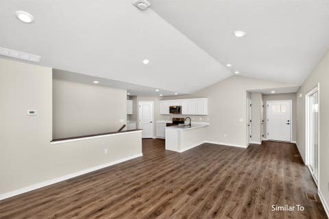 Condo For Sale - 6522 NE 11th Court<br/> Des Moines, IA 50313