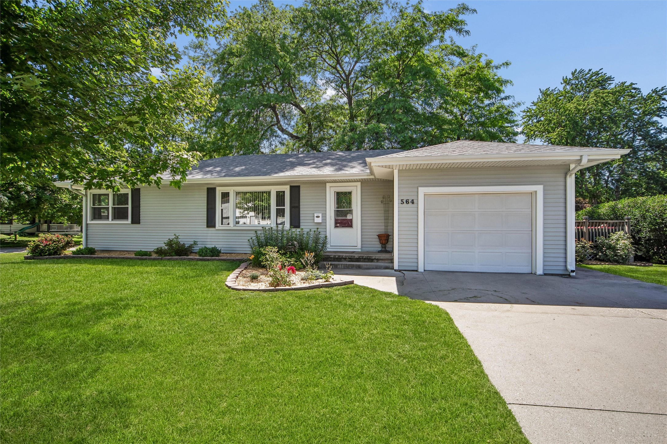 Photo 1 of 24 — 564 SW Goodwin Street, Ankeny, IA 50023