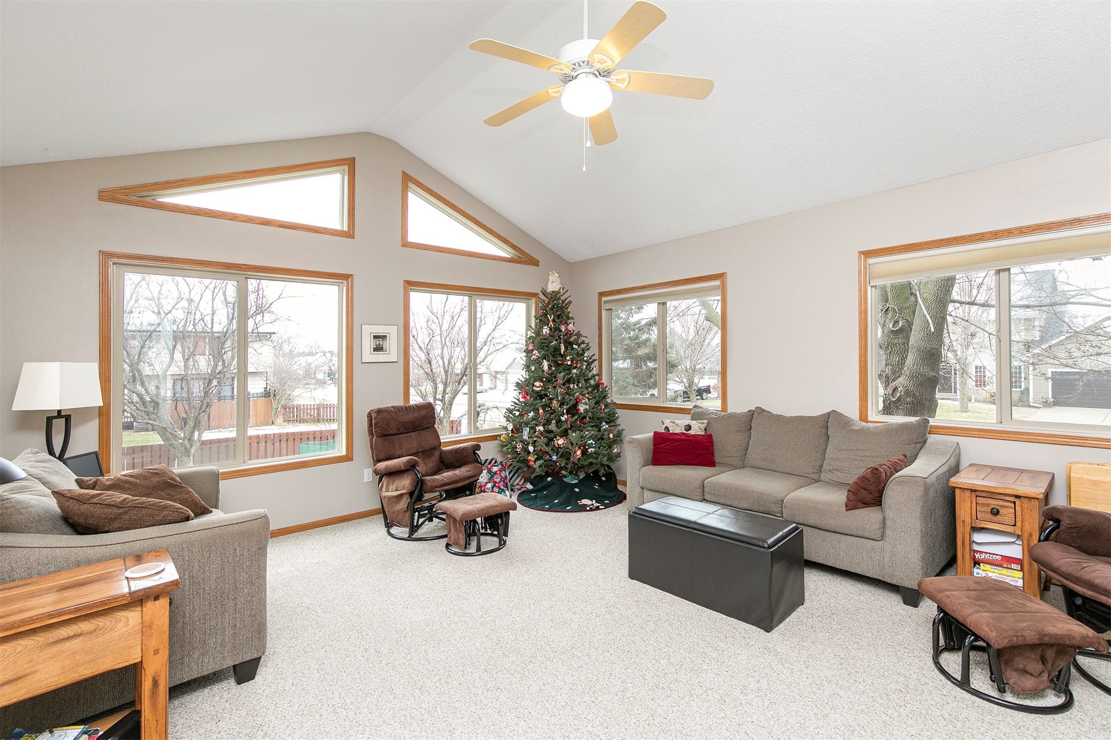 9326 Hickory Drive, Urbandale, Iowa image 16