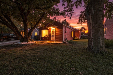 Homes For Sale - 1904 E 25th Street<br/> Polk County, Des Moines, IA 50317