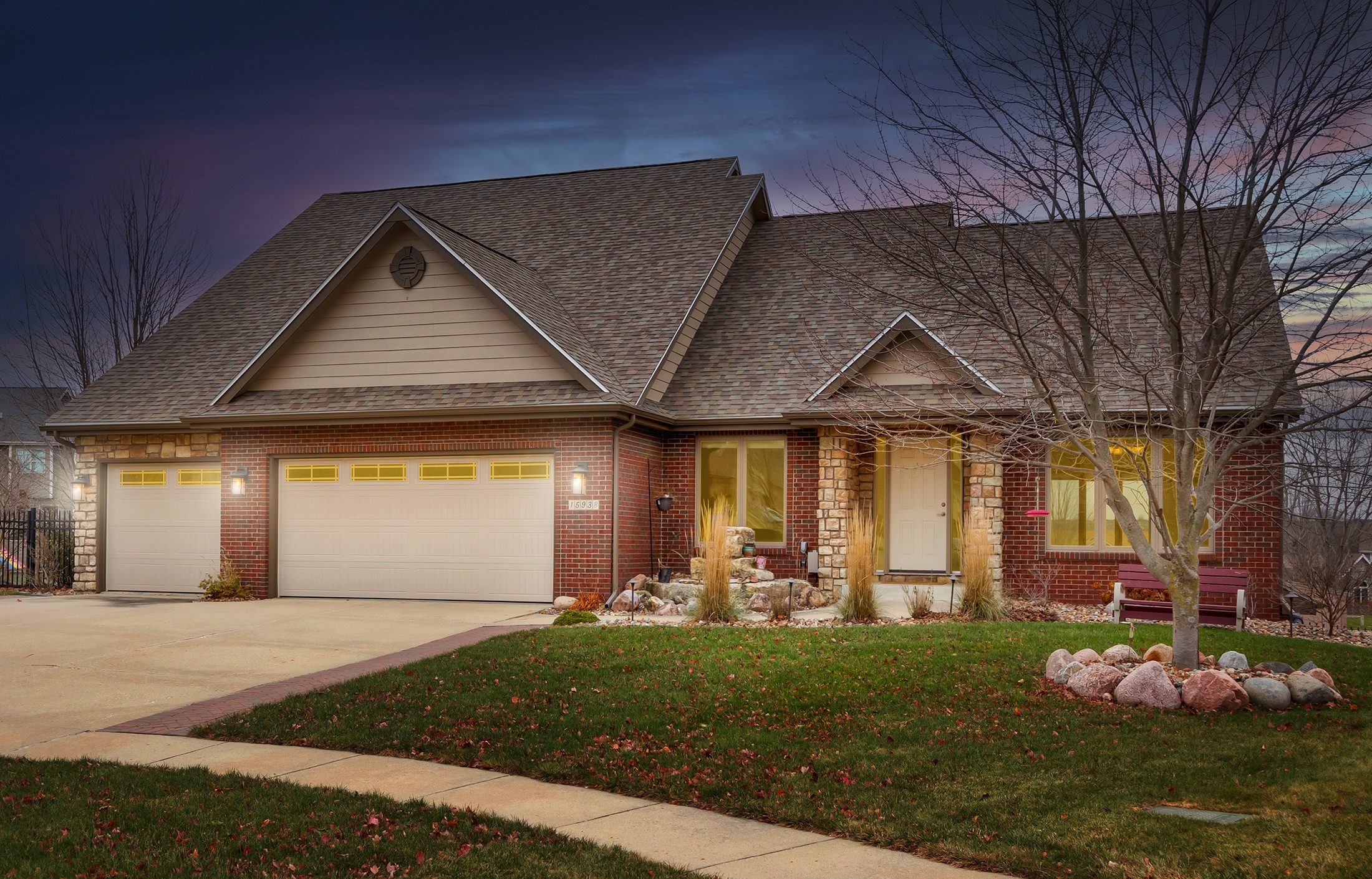 15938 Hammontree Drive, Urbandale, Iowa image 1