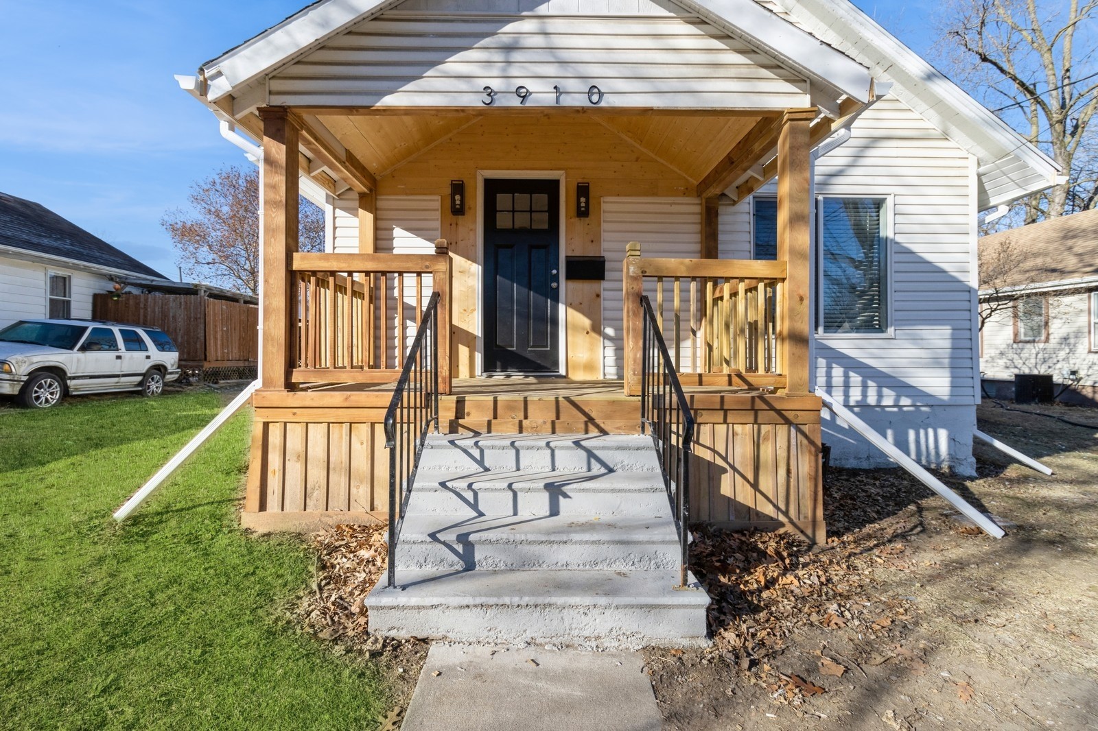 3910 4th Street, Des Moines, Iowa image 2