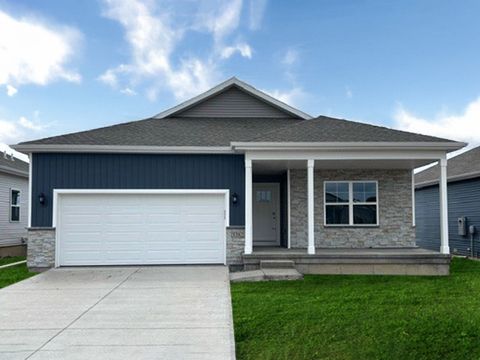 Homes For Sale - 595 Raccoon Street<br/> Waukee, IA 50263