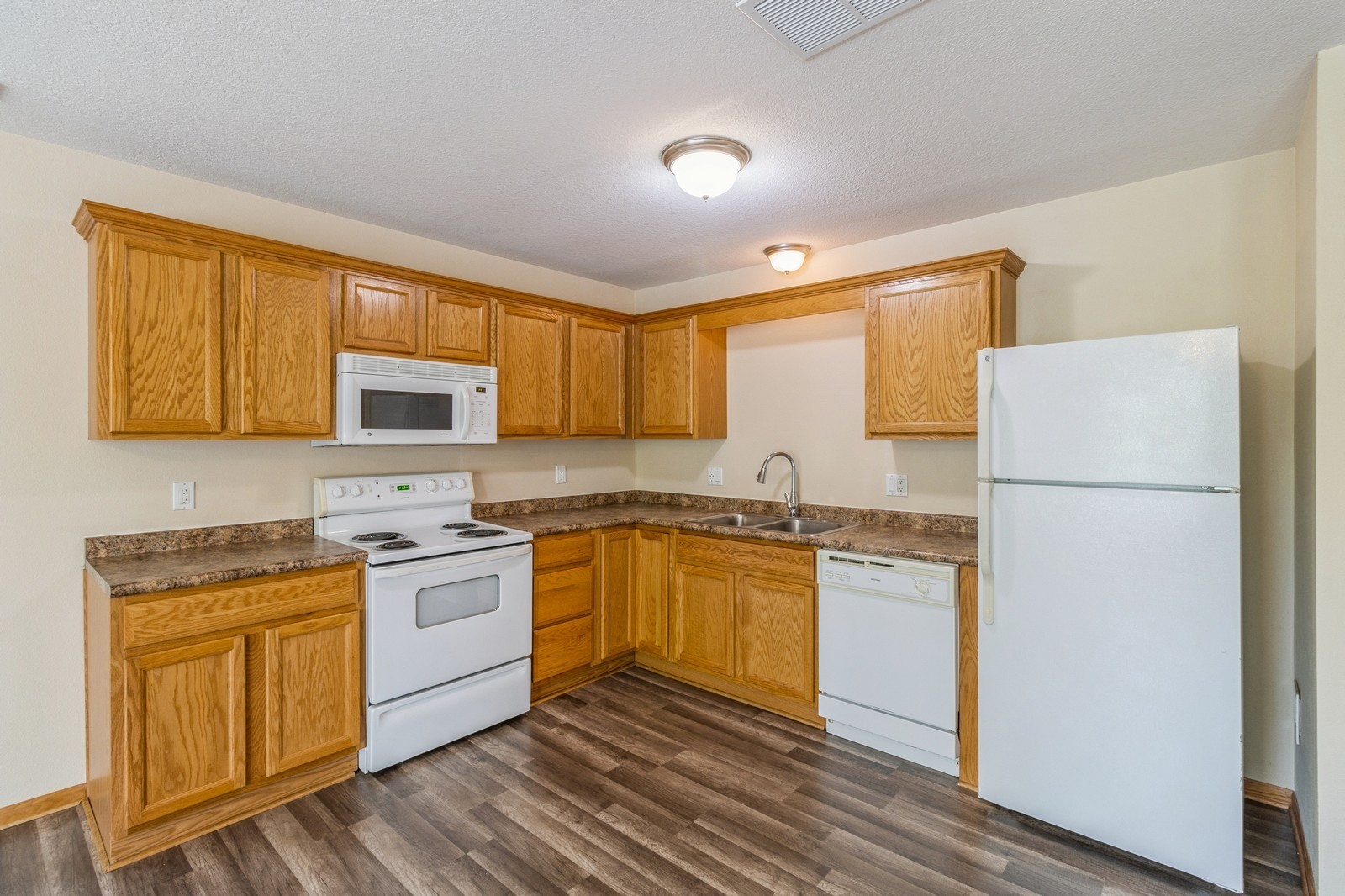 3012 SW Sharmin Lane, Ankeny, Iowa image 6