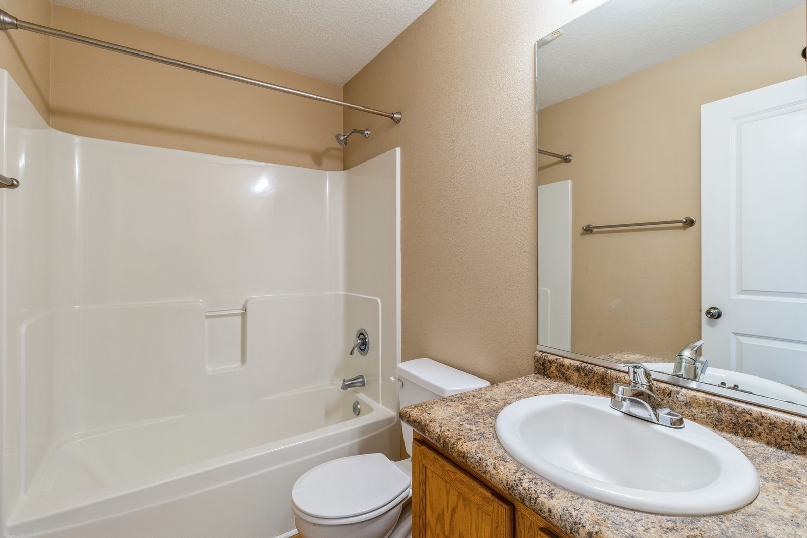 3012 SW Sharmin Lane, Ankeny, Iowa image 11