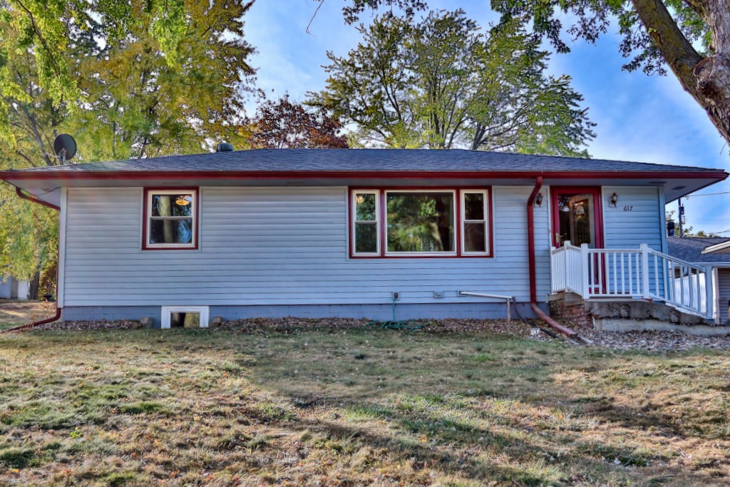 617 N Main Street, Monroe, Iowa image 1